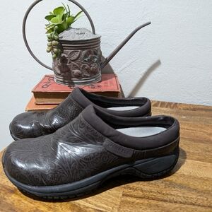 Merrell Women's Encore Moc Pro Lab SUREGRIP  work‎ shoes brown Size 7.5
